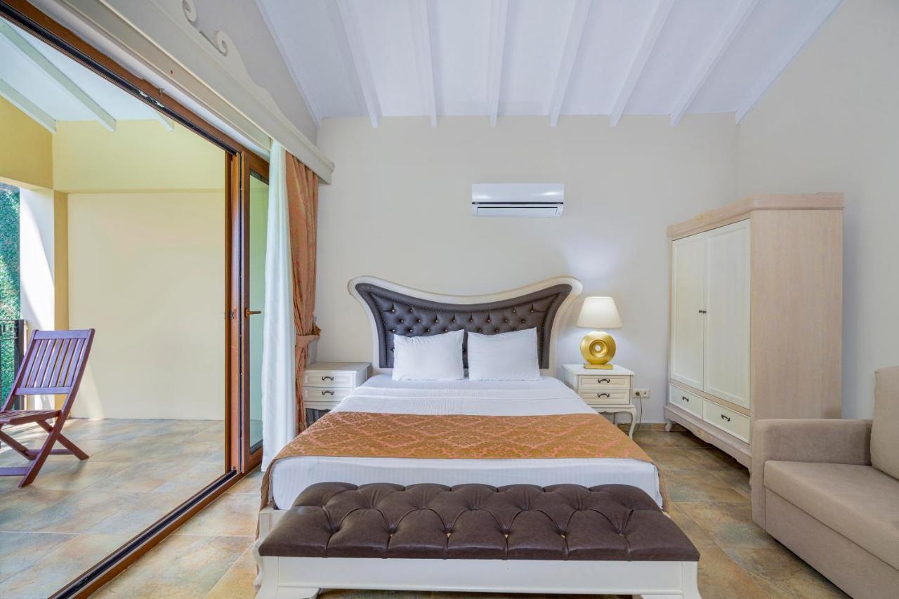 Alya Villa Butik Hotel 图兰克 外观 照片