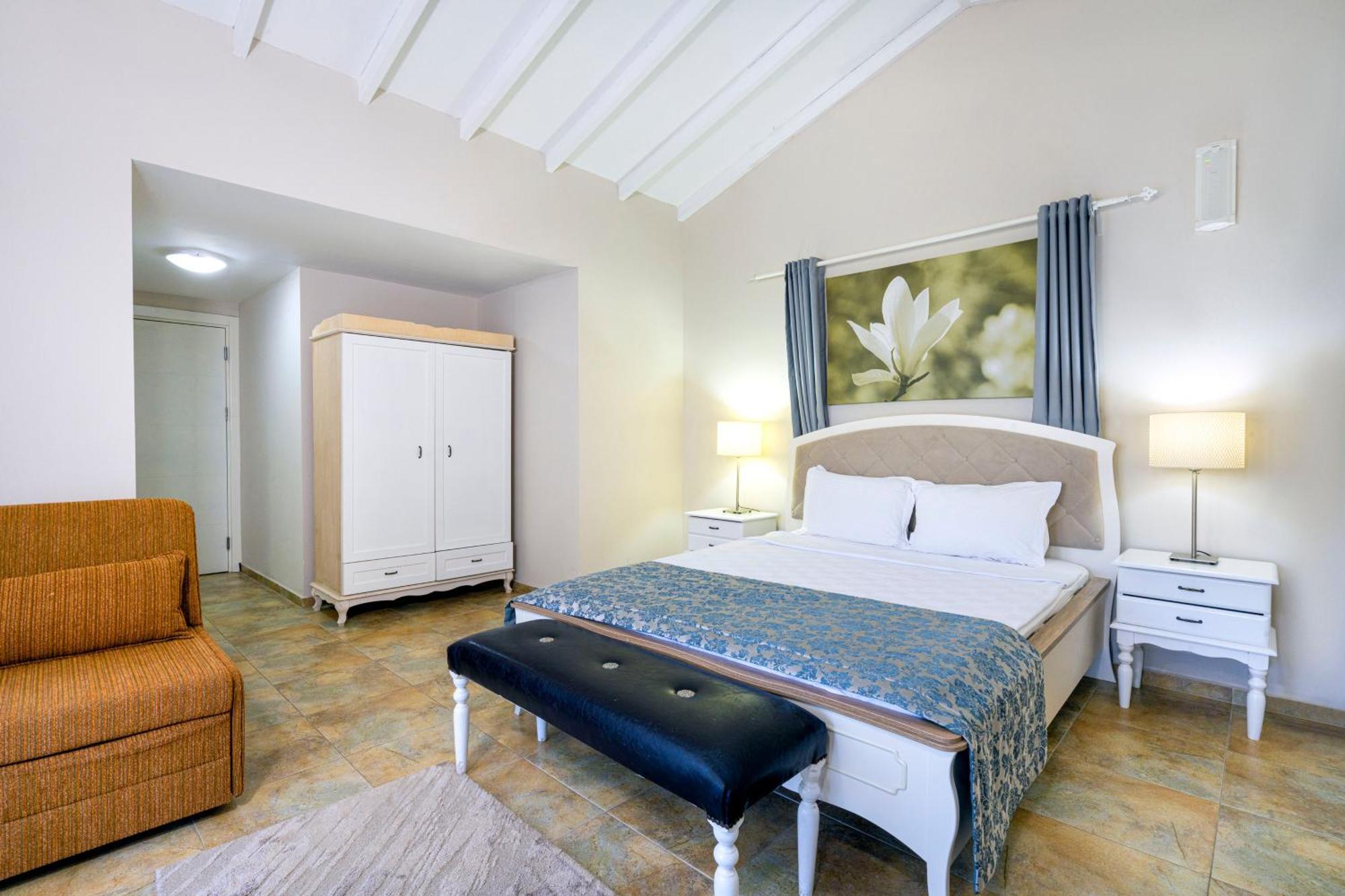 Alya Villa Butik Hotel 图兰克 外观 照片